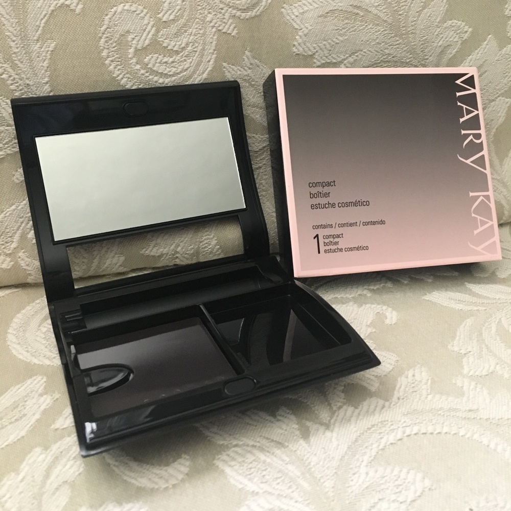 Mary Kay Compact